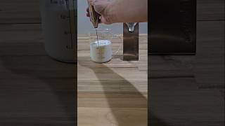 Aerolatte Handheld Milk Frother [upl. by Vedette]